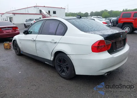 2008 BMW 328 z USA, uszkodzony, nr VIN WBAVC73588KP39532